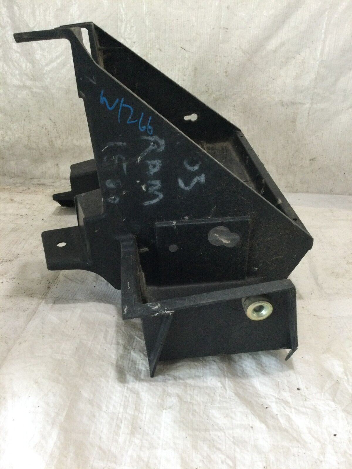 2002-2005 Dodge Ram 1500 2500 3500 Battery Tray Holder OEM 55275831AA