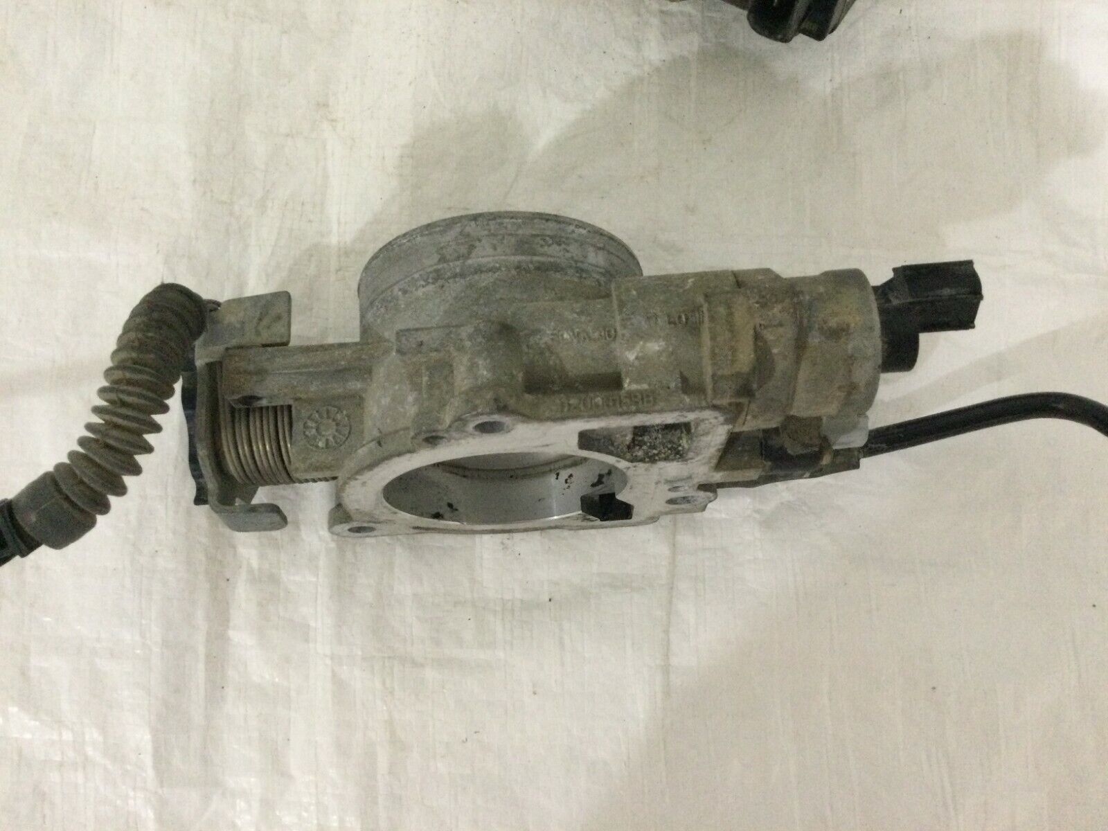 2001-2003 Dodge Durango Throttle Body Valve Assembly 11200015BB OEM 4.7L