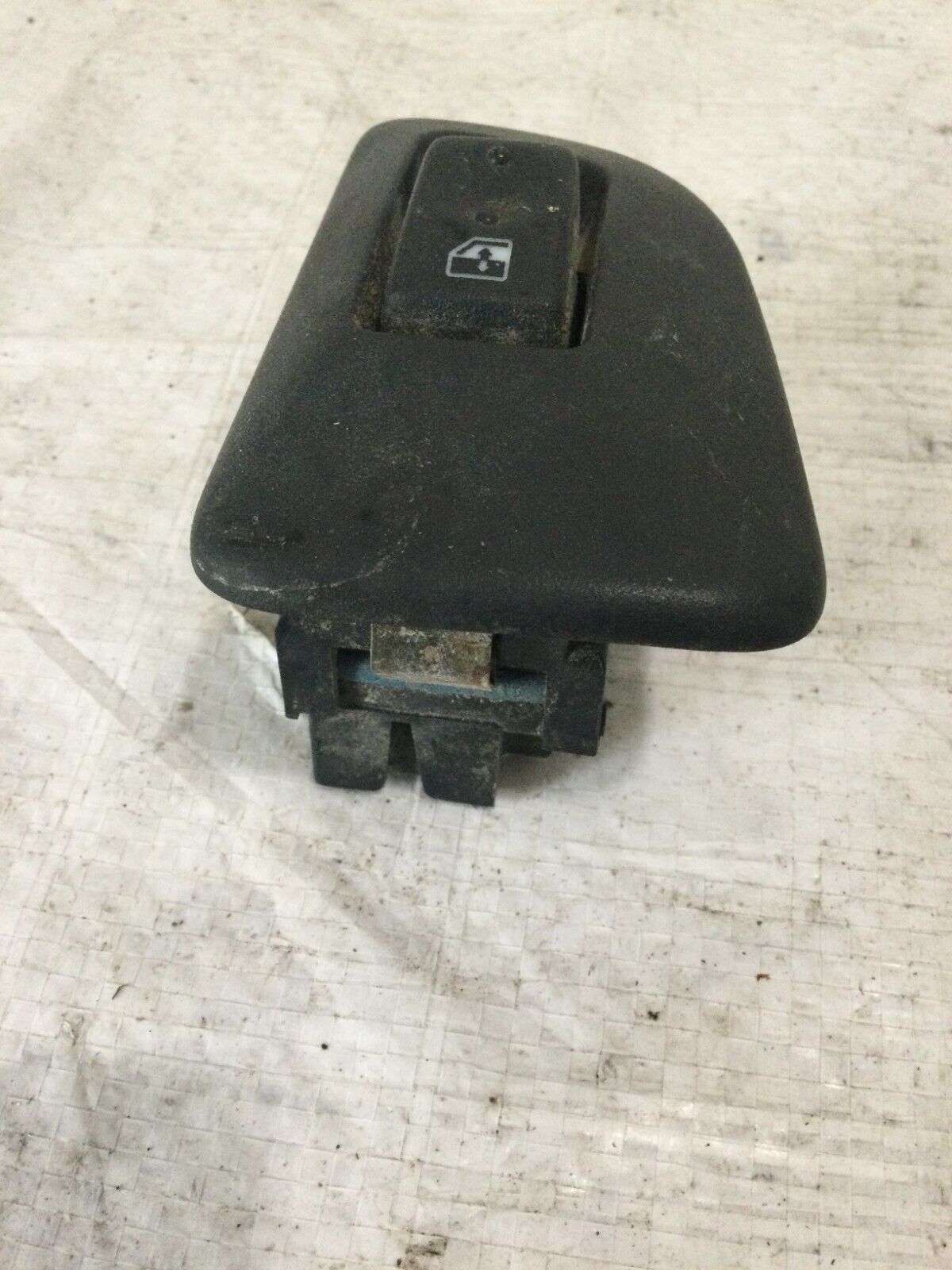 2003-2006  GMC Sierra 1500 Power Window Switch Rear Door LH Driver Side OEM