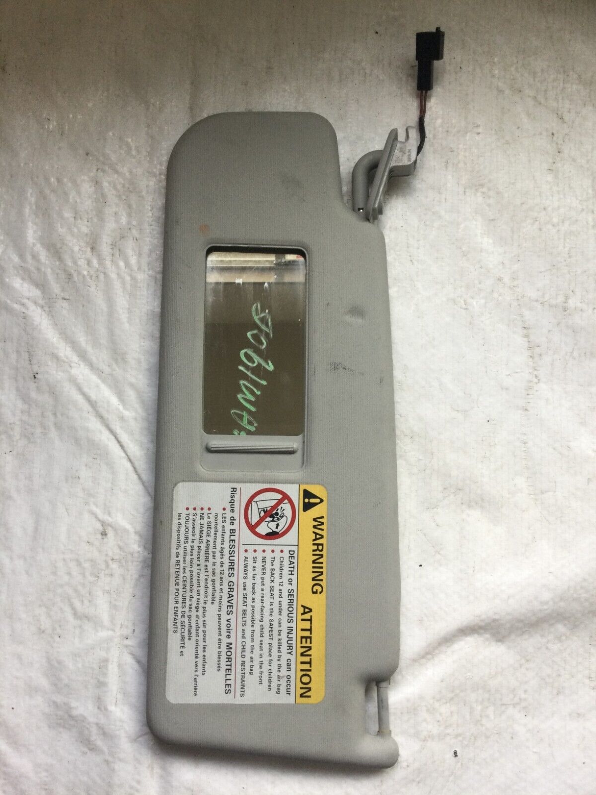 2006-2009 Volkswagen Jetta Front Left Sun visor Sunvisor OEM