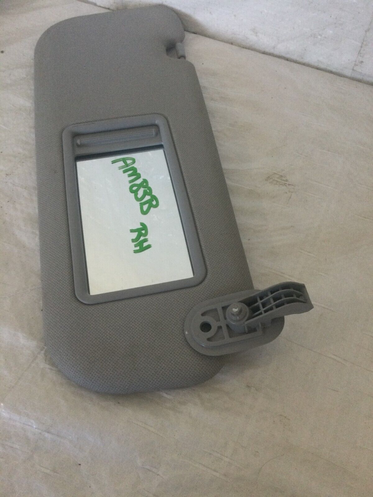 2016-2017 Hyundai Elantra Sun Visor Right Passenger Side OEM RH
