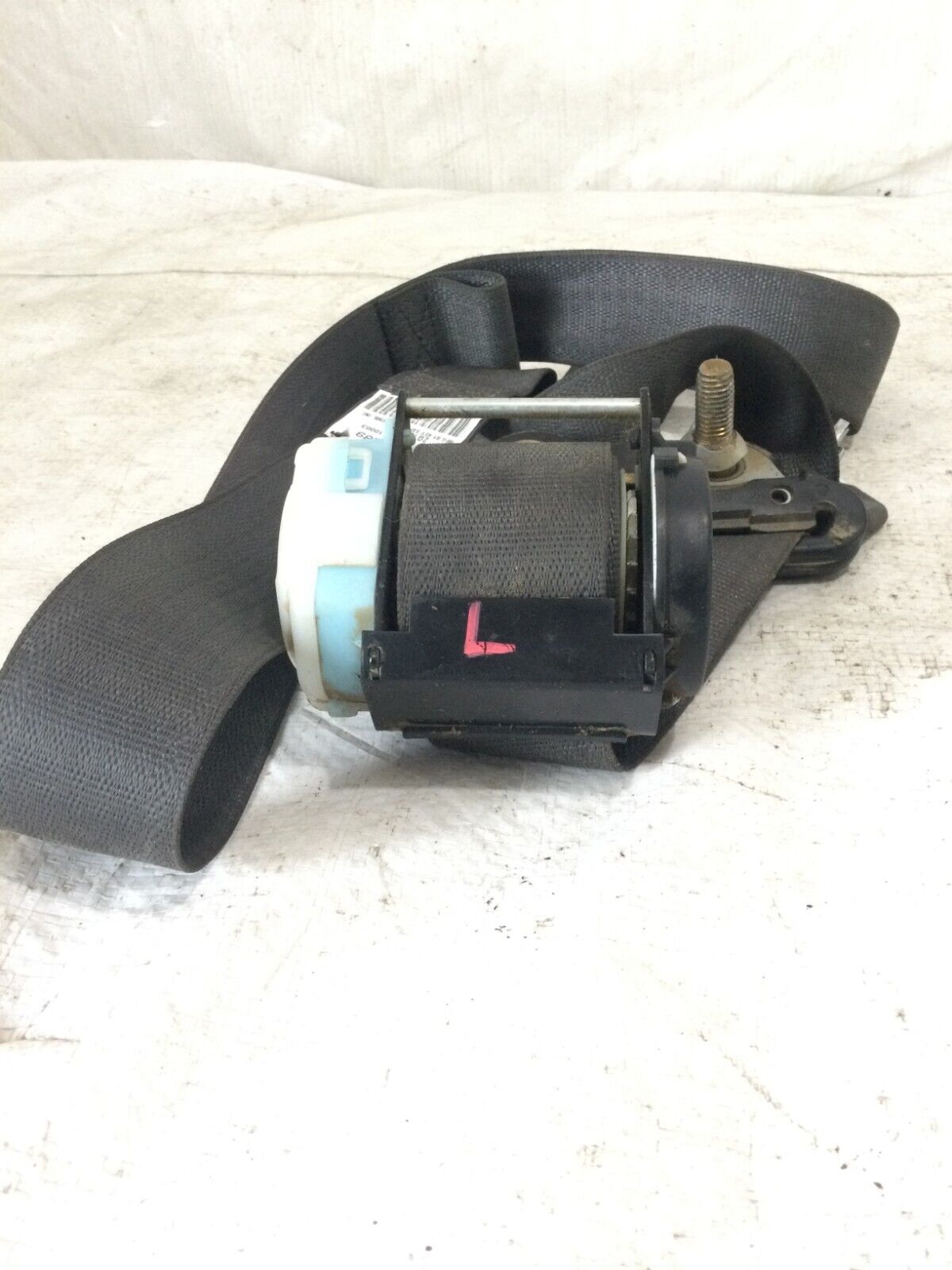 2005 Chevrolet Silverado 1500 Rear Left Seat Belt GM 15249689 OEM