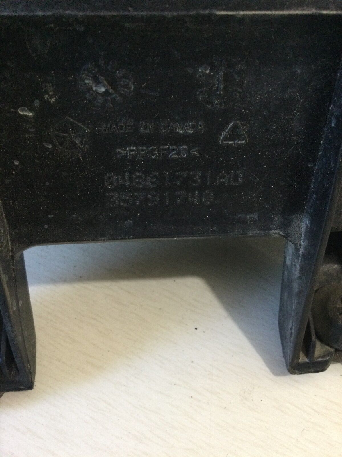 2020 Dodge Grand Caravan Air Cleaner Intake-duct Hose 04861731AD OEM