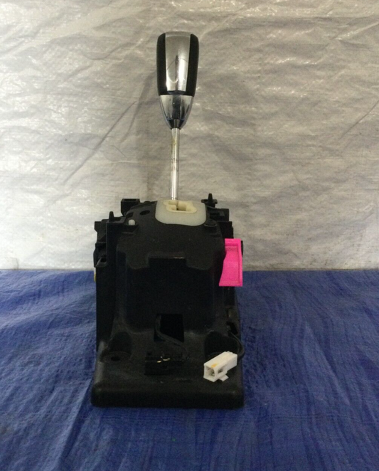 2015 Dodge Journey Automatic Transmision Floor Gear Shifter Assembly OEM