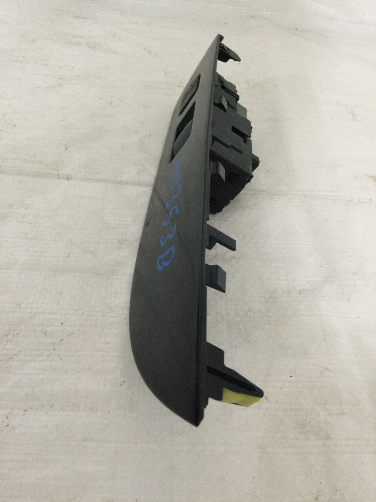 2021 Toyota Corolla 2.0L Front Right Armrest Panel Window Switch OEM 74231-12800
