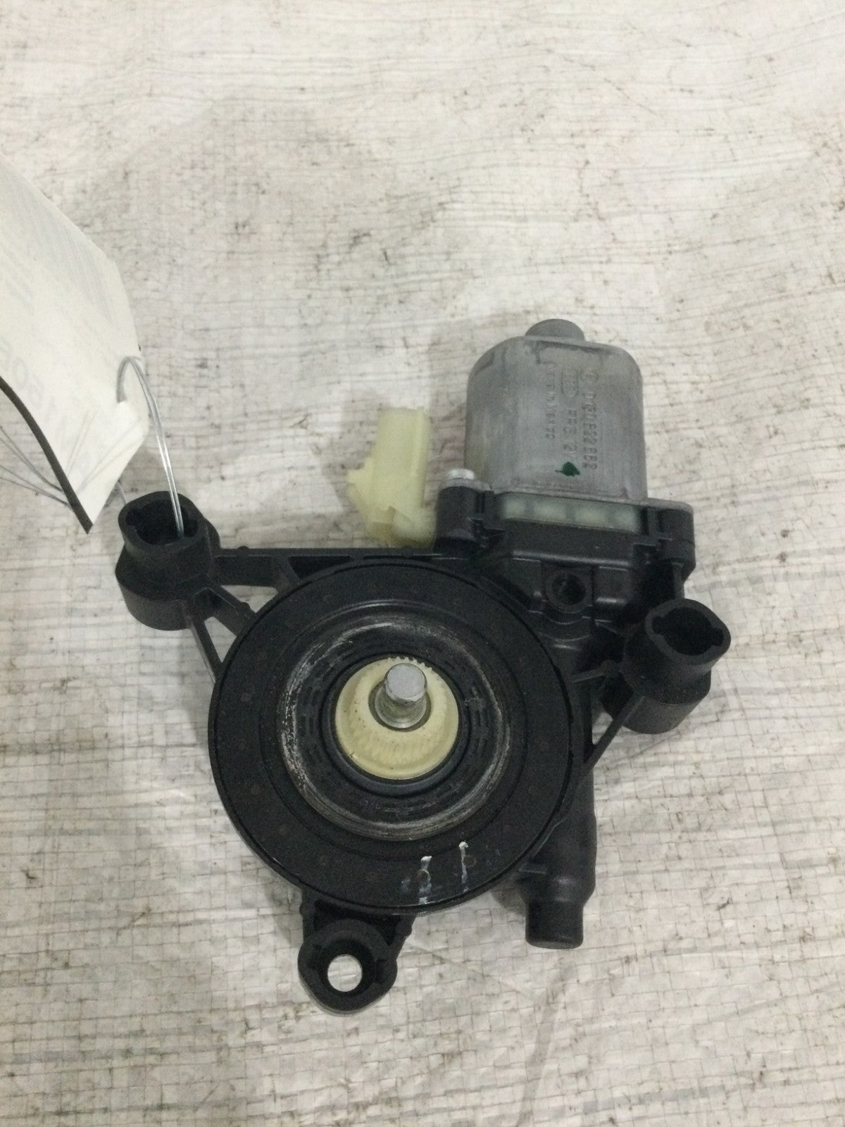 2019 Jeep Compass Rear Right Window Motor OEM 0 130 822 662