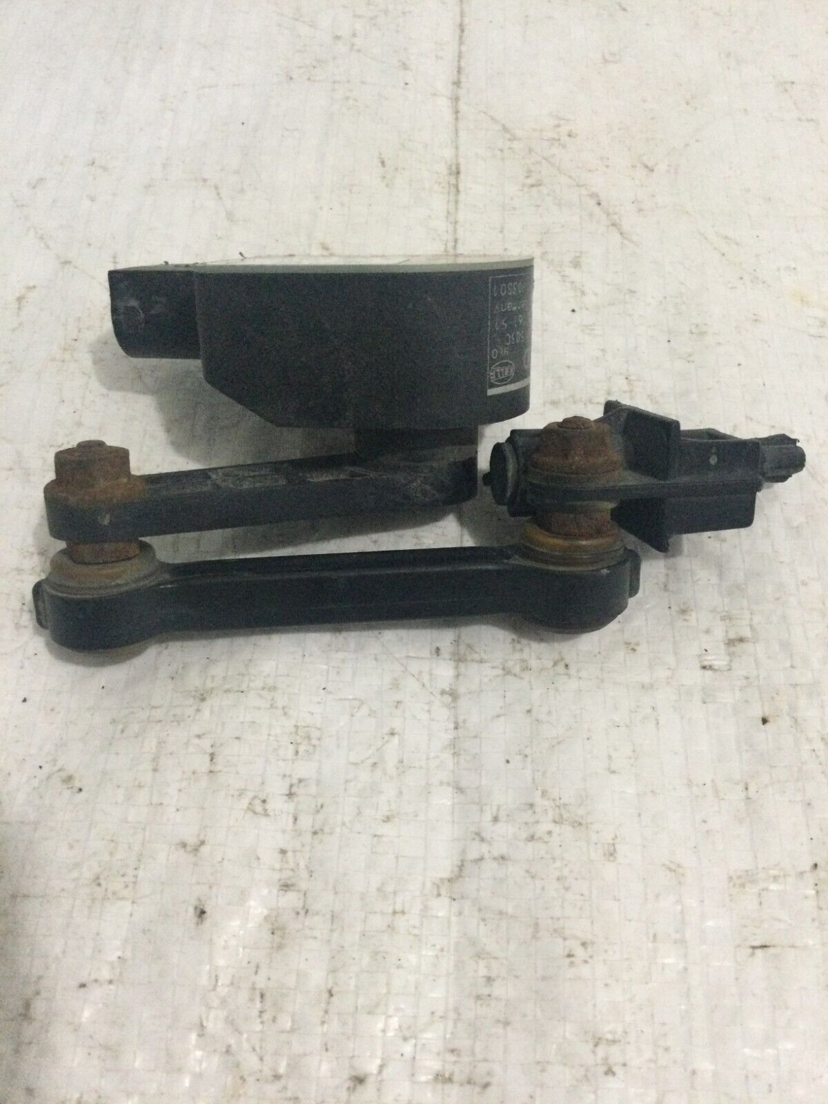2007 Volkswagen Touareg Front Right Headlight Suspension Leveling Sensor OEM