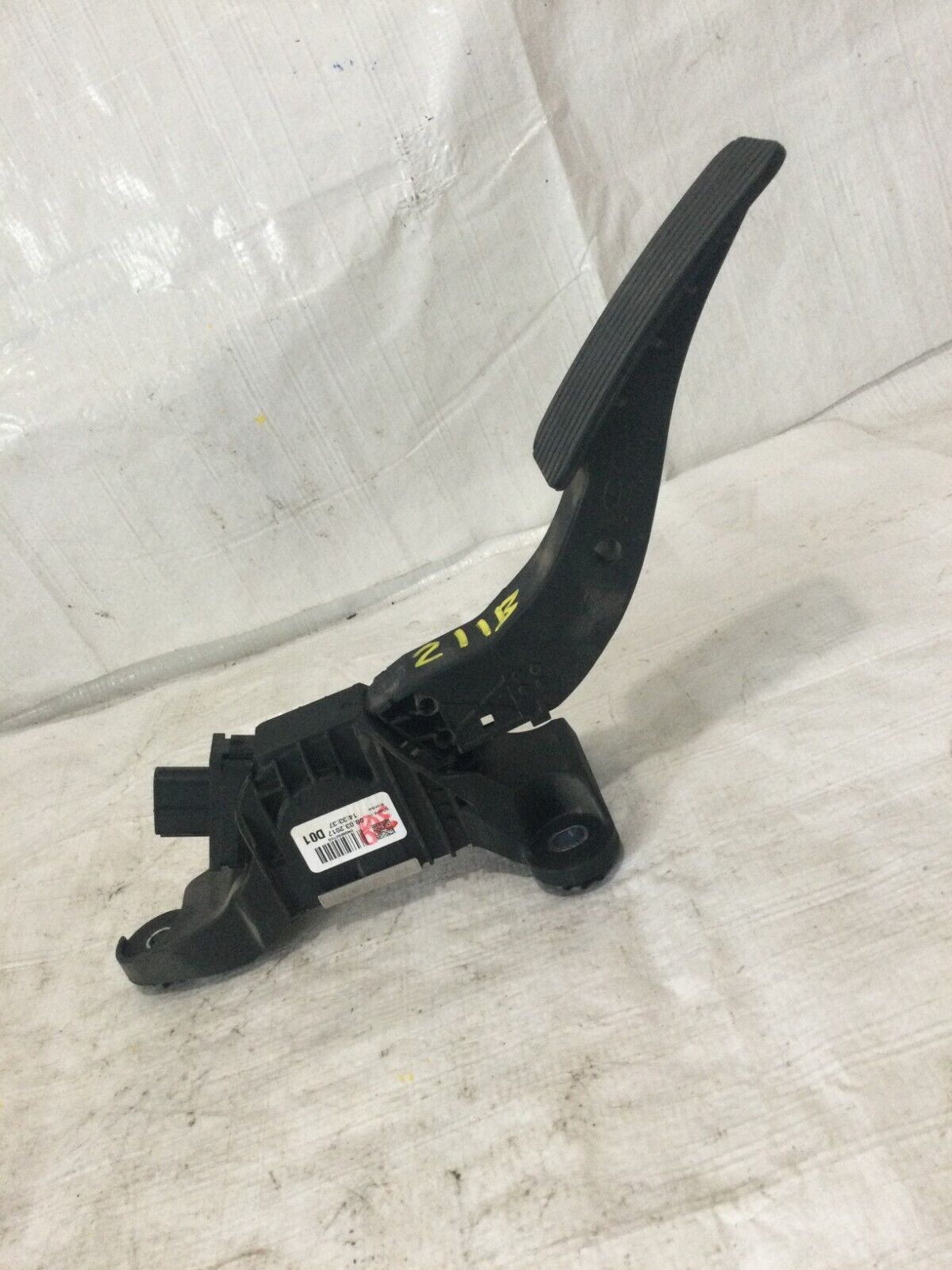 2017 Hyundai Elantra Gas Pedal  Accelerator  CN00292730 OEM