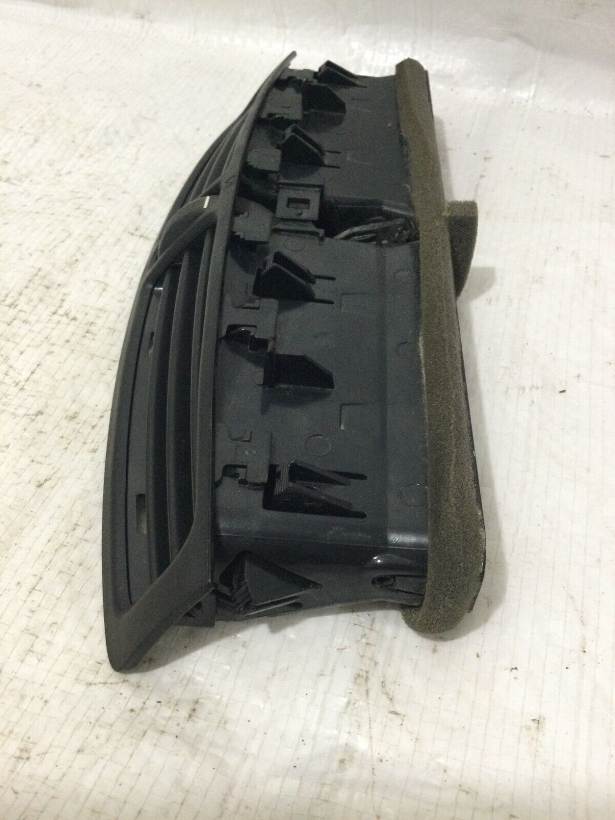 2017-2019 Ford Escape A/C Heater Middle Air Vent OEM
