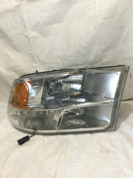 2013-2018 RAM 1500 Passenger Headlight Assembly Right ( DAMAGED HOUSING )