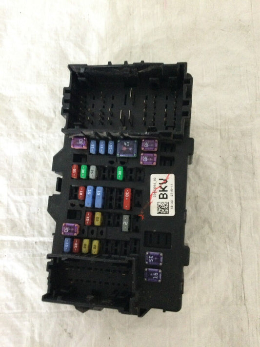 2015 Chevrolet Silverado 1500 Right Fuse Relay Cabin Fuse Box OEM