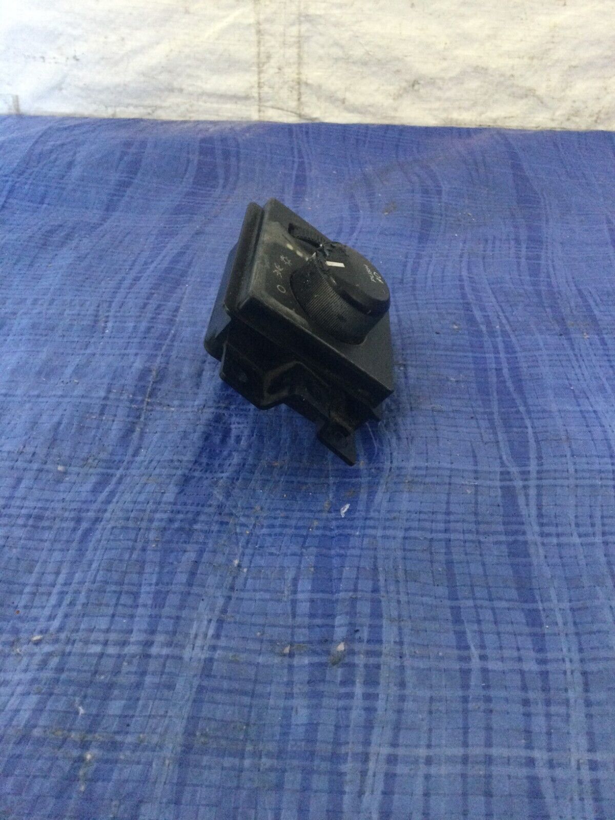 2006-2008 Dodge Ram 2500 3500 Headlight Headlamp Switch W/ Cargo 56049637AD OEM