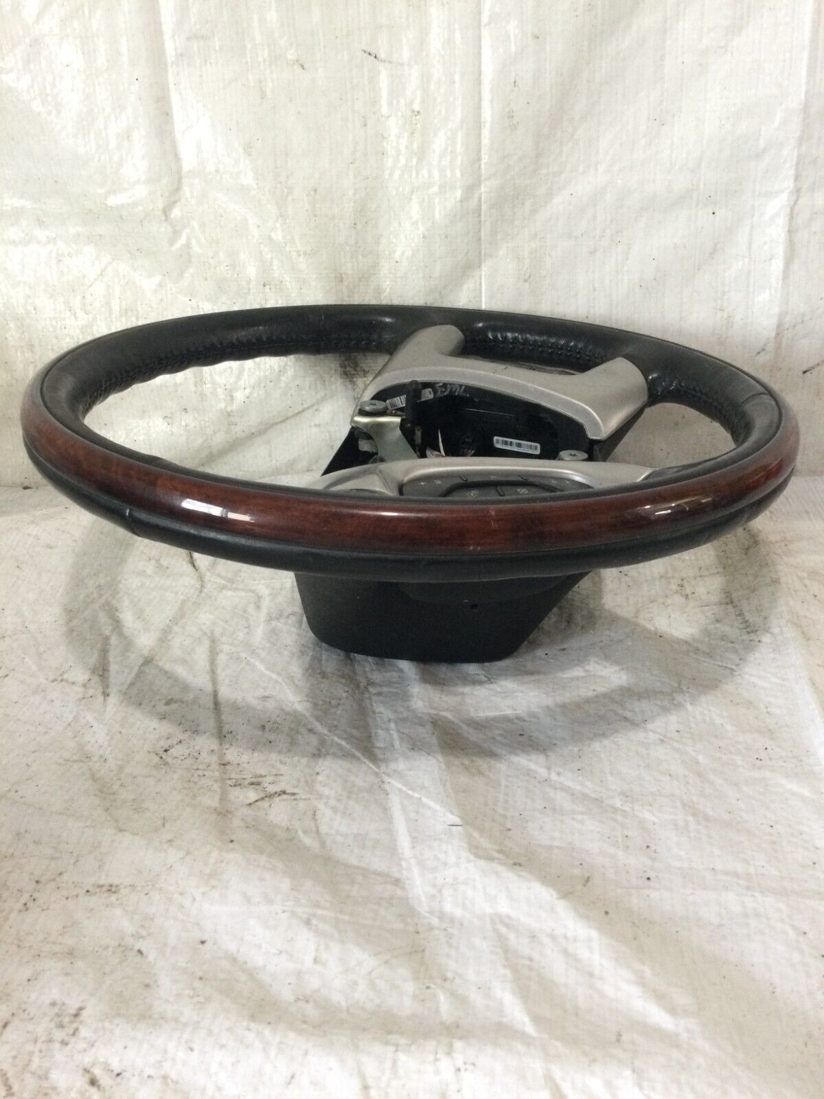 2007 Cadillac Escalade ESV Wood Trim Leather Wheel W/ Switches OEM