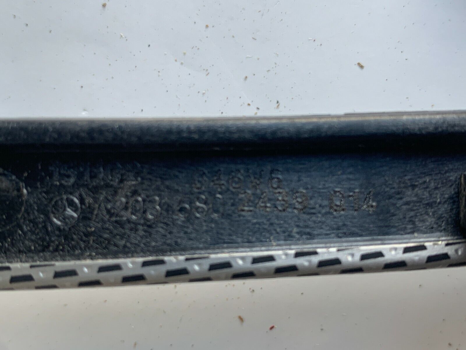 2001-2004 Mercedes-Benz A203 C240 C230 Radio Bezel Trim OEM