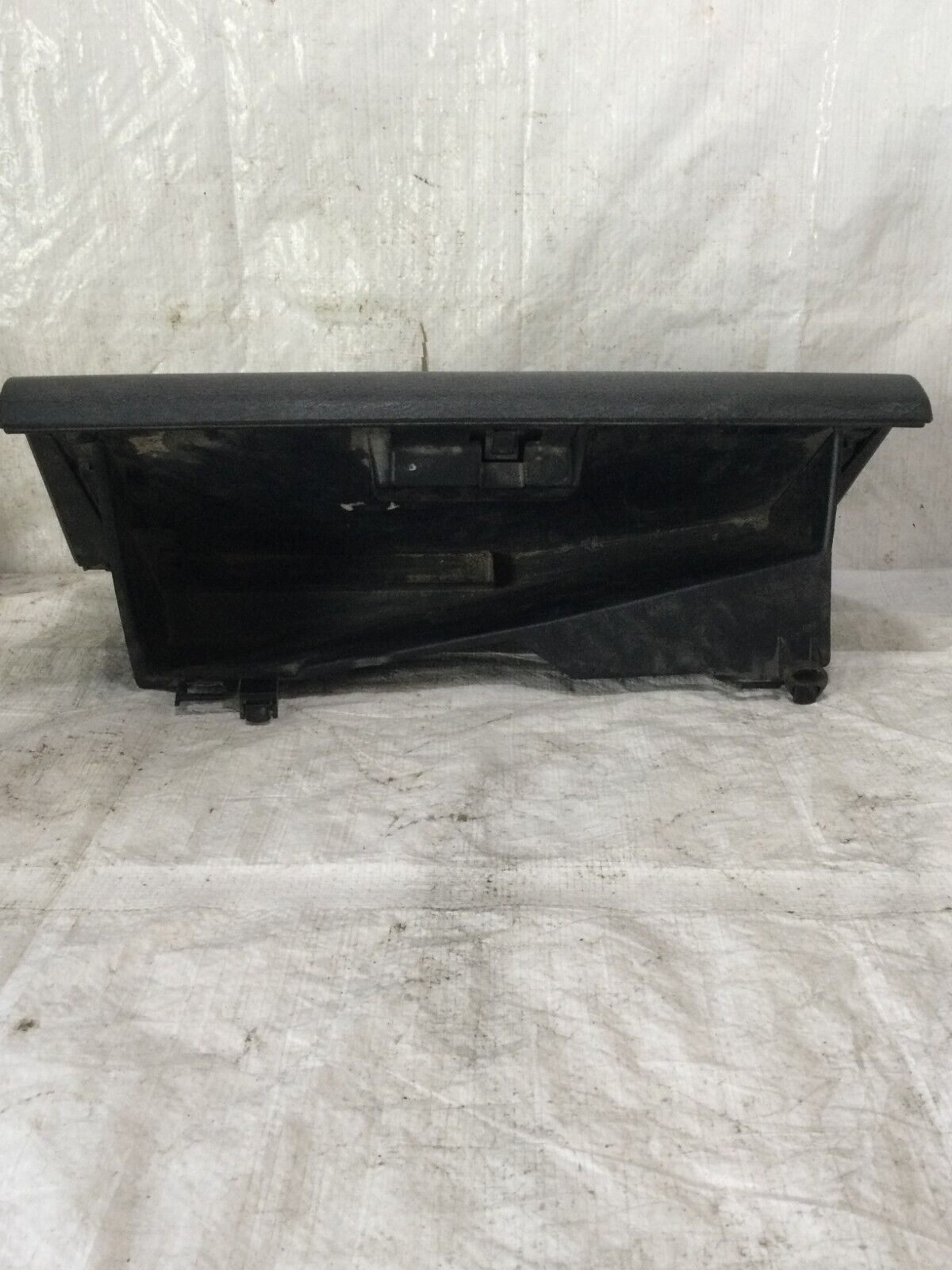 2002-2005 Dodge Ram 1500 Black Passenger Dash Glove Box 1000281DX9AA OEM