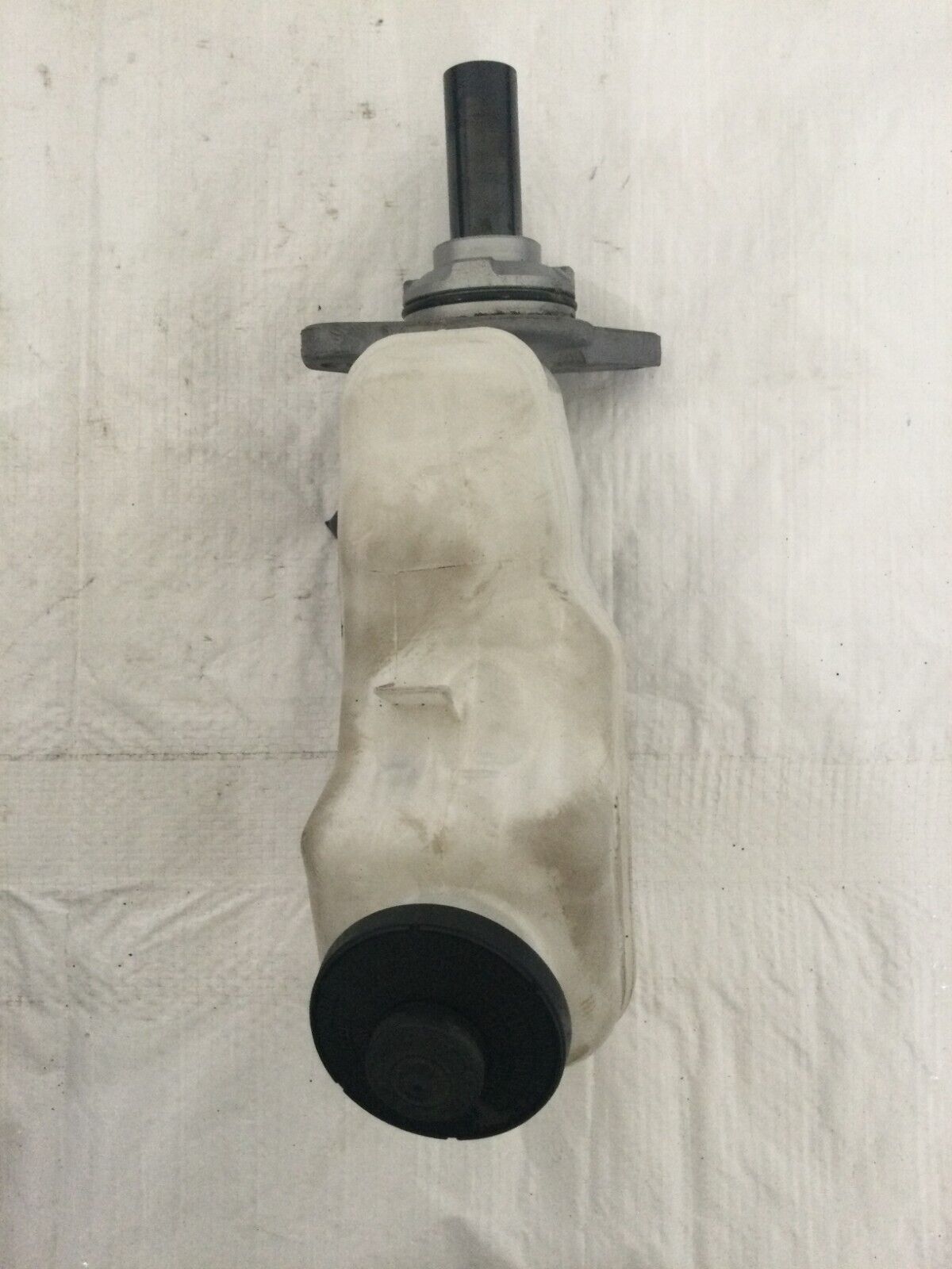2016 Toyota Corolla Master Brake Cylinder W/ Reservoir OEM