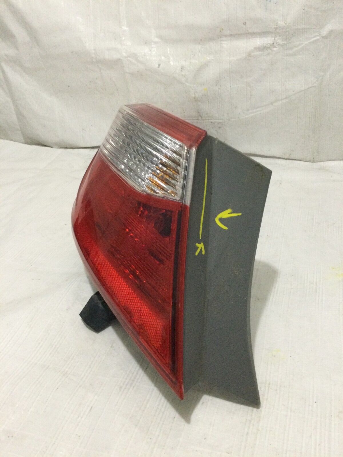 2016-2017 Toyota Camry Quarte Mounted Left Driver Side Tail Light OEM
