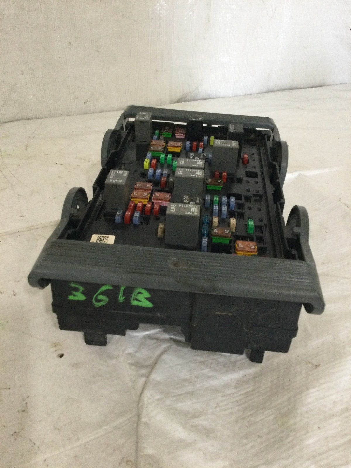 2014 GMC Sierra 2500 6.6L Junction Block OEM 22798216