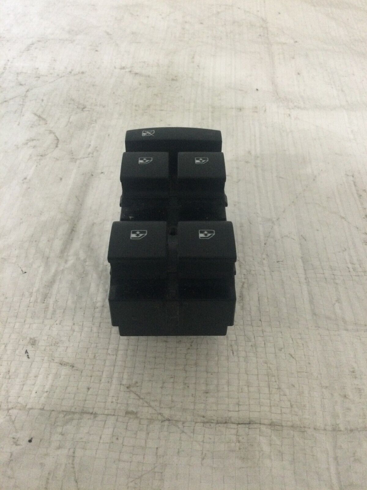 2016-2019 Chevrolet Cruze Front Left Driver Window Switch OEM 13408998