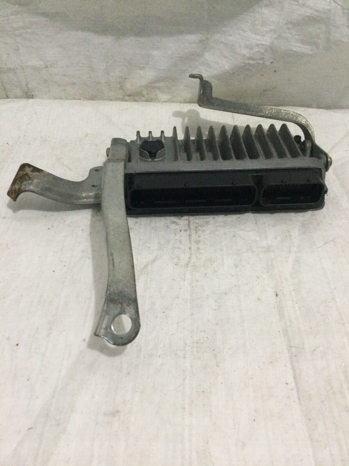 2016-2018 Toyota Rav4ECU ECM Engine Computer Control Module OEM 89661-0R520