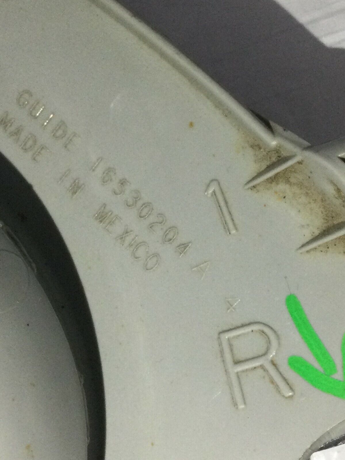 2002-2006 Chevy Avalanche Right Corner Park Light Passenger Side OEM RH