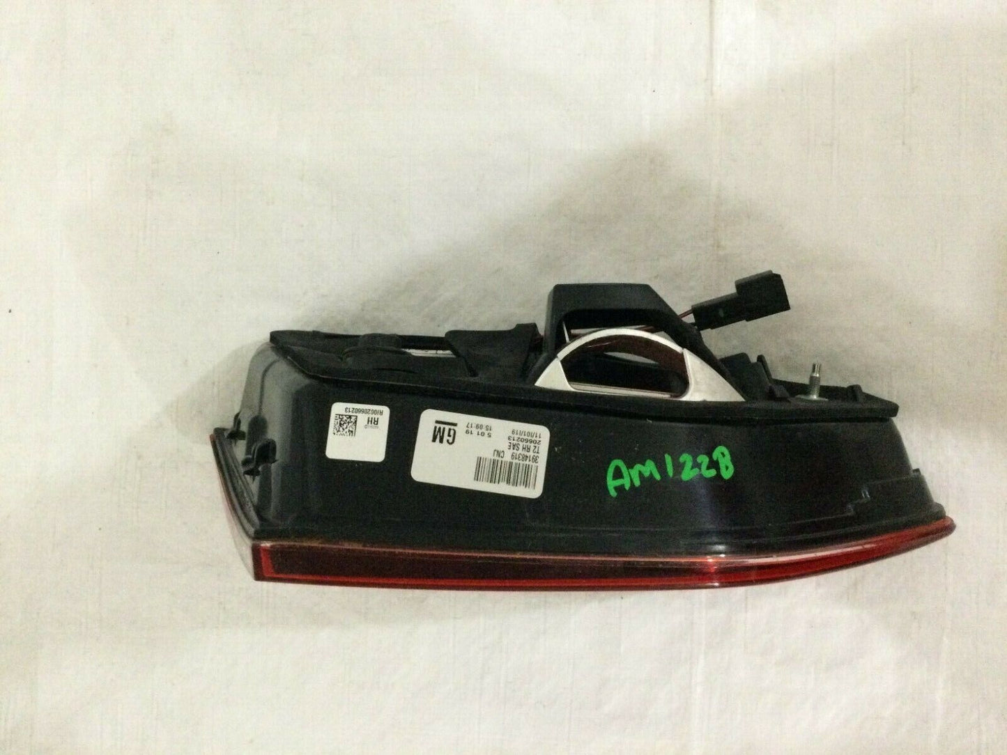 2019 Buick Regal Sportback Preferred II Tail Light Lamp Rear Right Side RH OEM