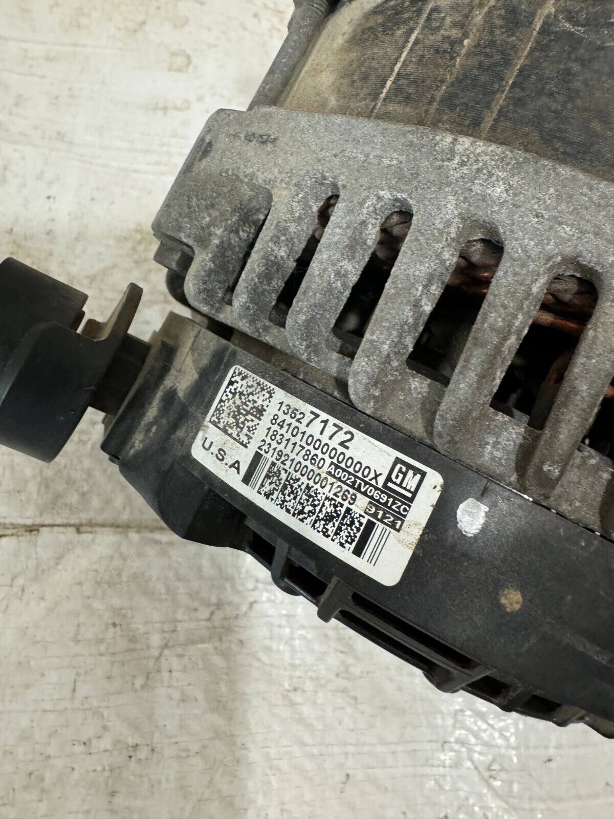 2019 Chevrolet Silverado 1500  Alteronator  Motor 13527172 OEM