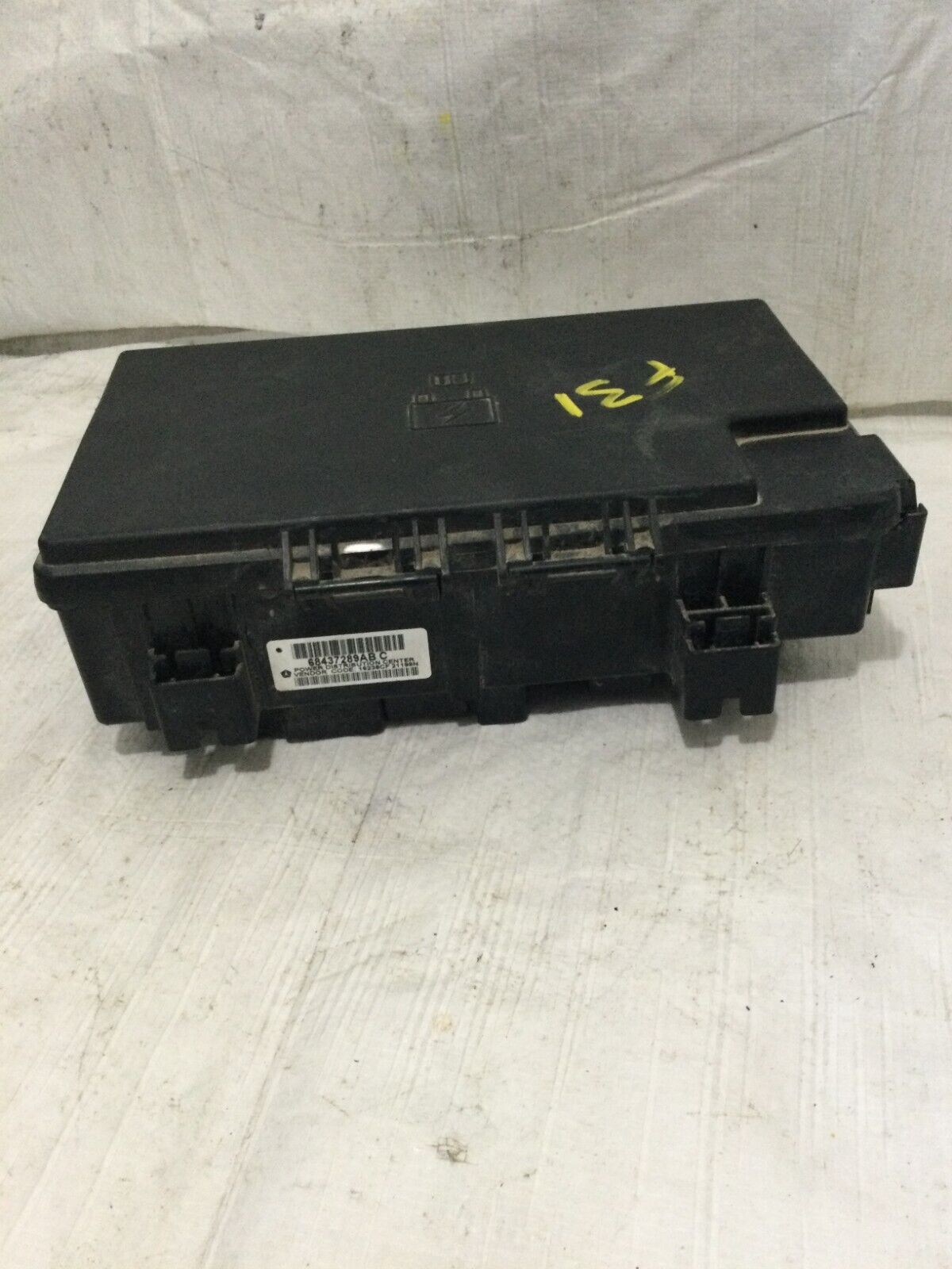 2021 RAM 3500   Power Center Fuse  Relay  Junction Box   68437289AB OEM