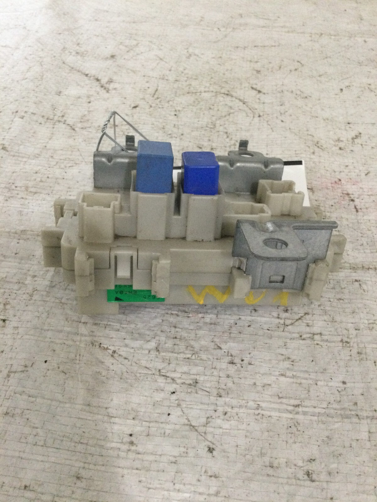 2006 Infiniti M45 Interior Dashboard Fuse Block Box OEM
