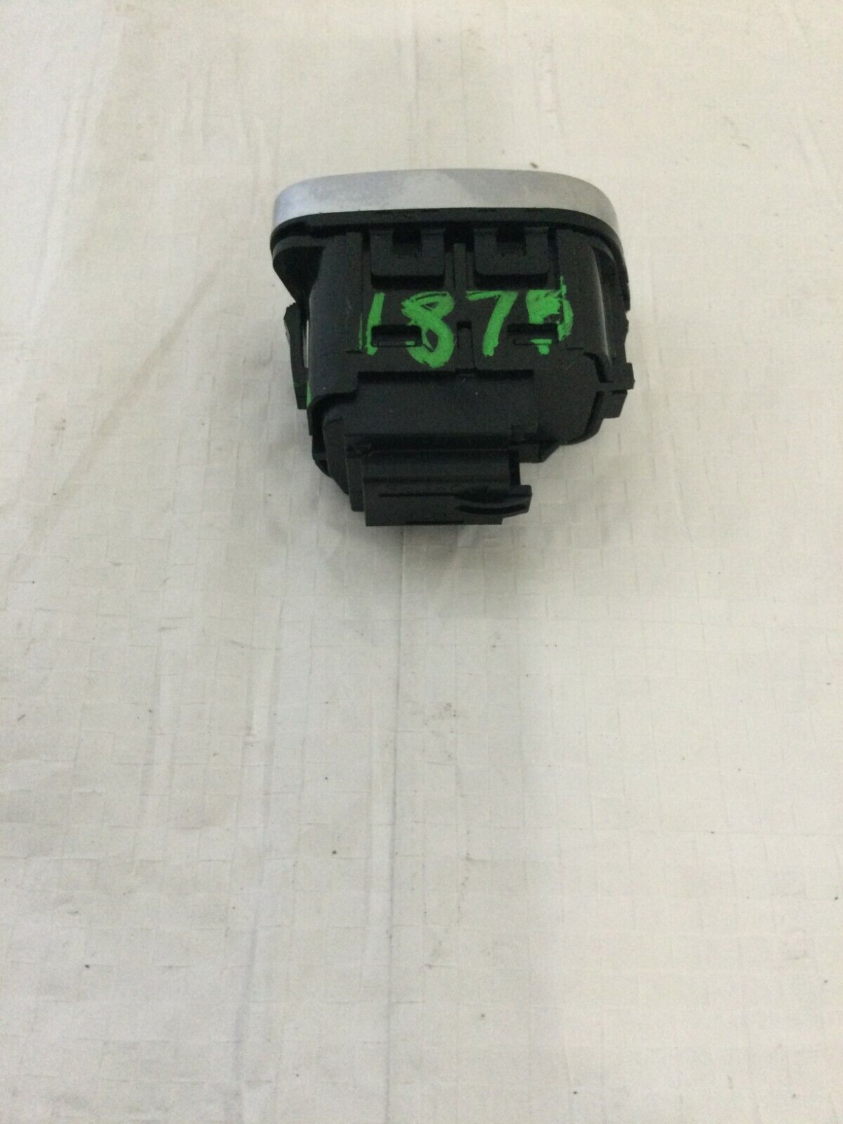 2017-2019 Ford Escape Front Right Passenger Door Lock Switch Button OEM