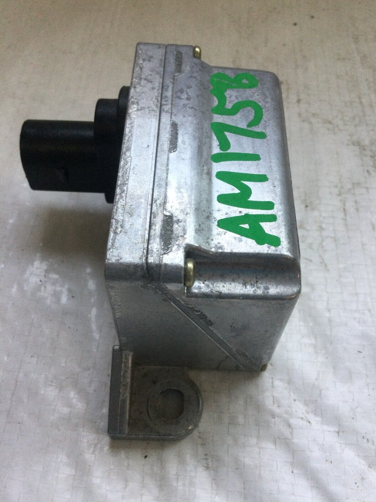 2007 Volkswagen Touareg Yaw Rate Acceleration Speed Sensor Module  7H0907652 OEM