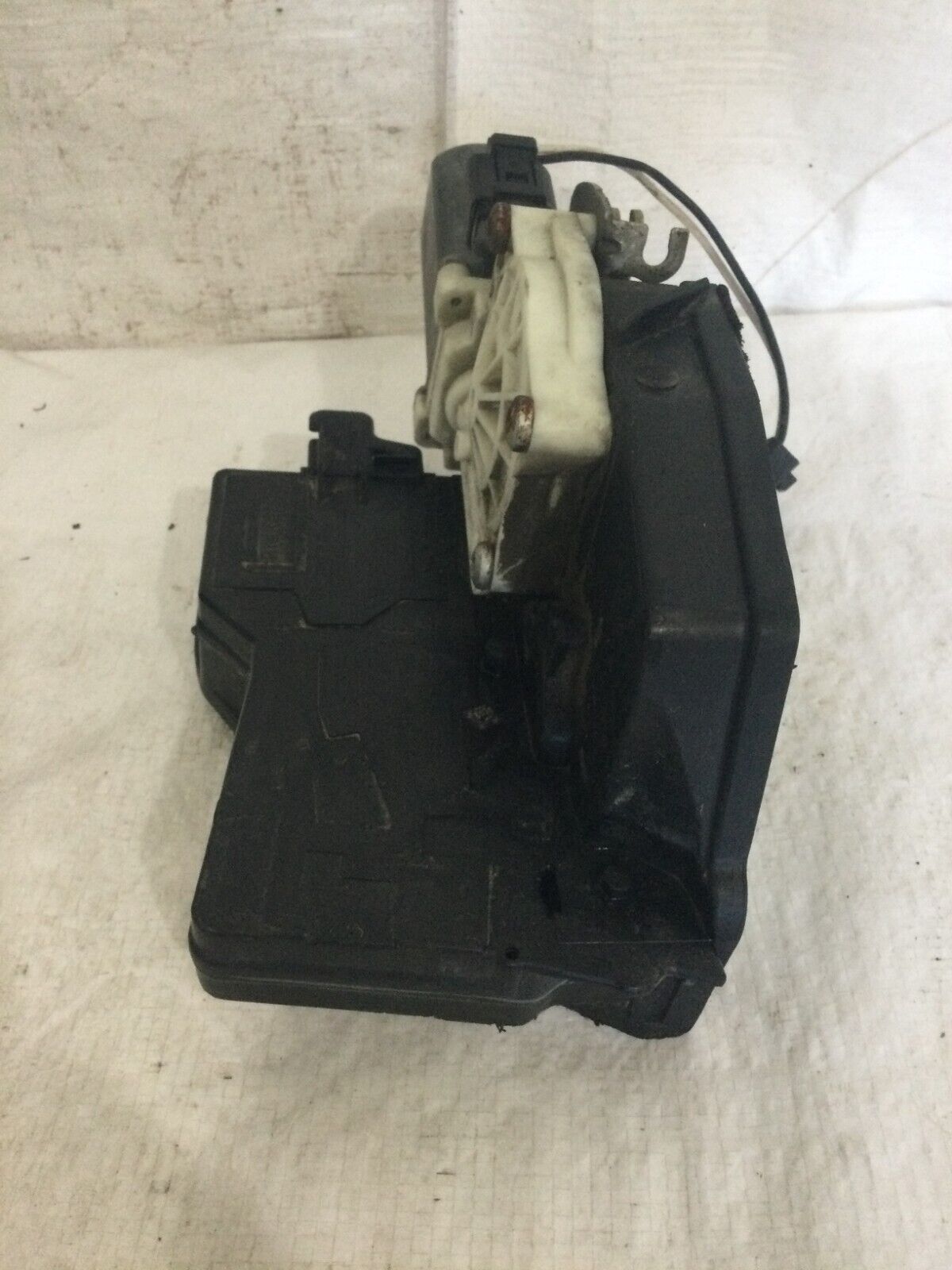 2006 BMW 750LI Trunk Door Lid Lock Latch Actuator Motor OEM
