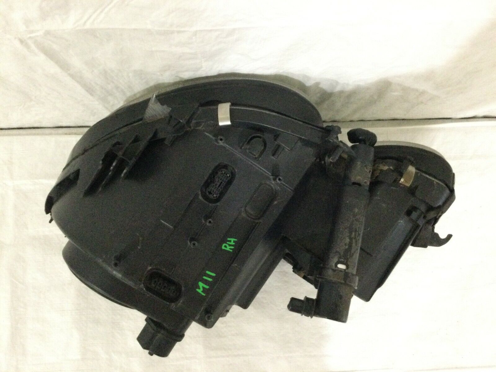 2003-2006 Mercedes Benz W211 E55AMG Halogen Headlight Right Passenger RH OEM