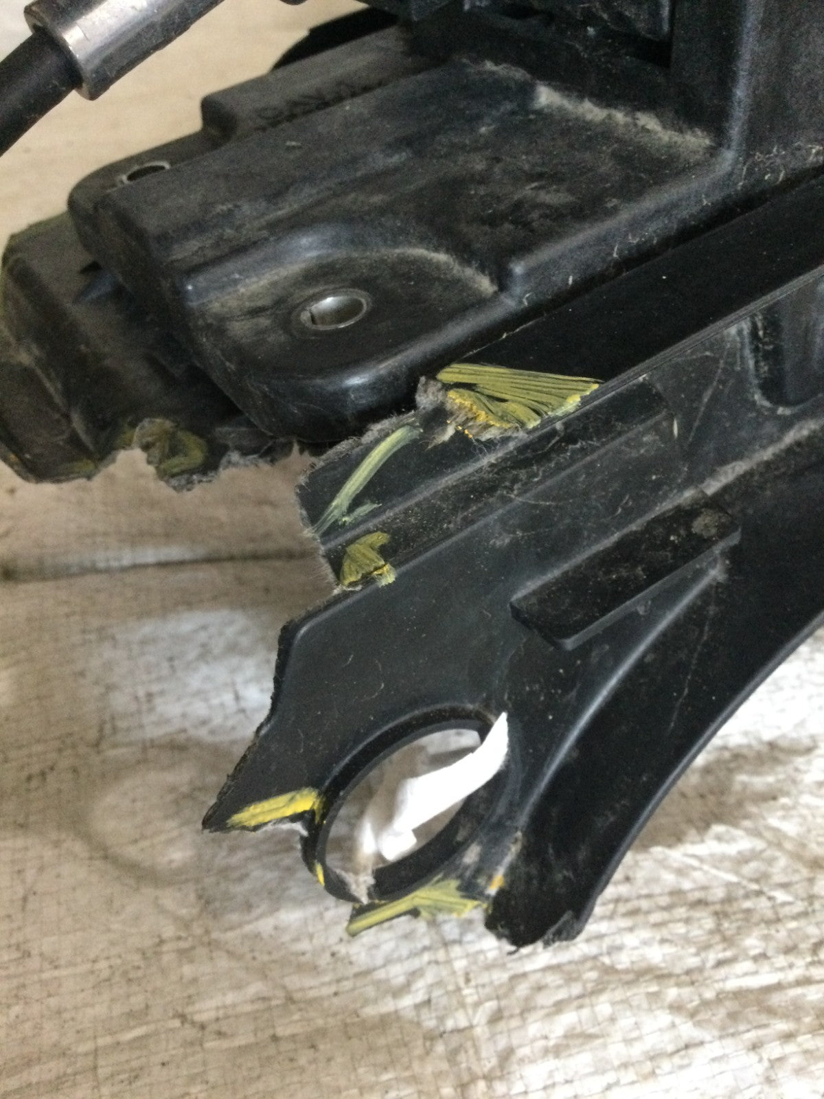 2019-2022 Chevrolet Blazer Front Center Console OEM 84247548 MARKED DAMAGE