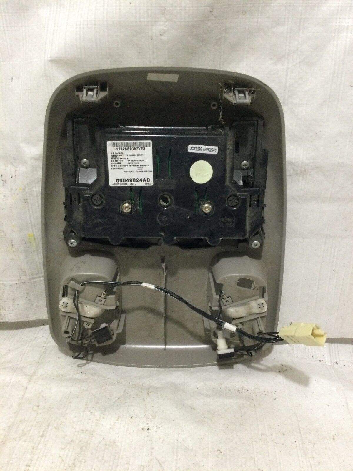 2006-2007 Dodge Ram 1500 Overhead Digital Console Dome Map Light OEM 56049824AD