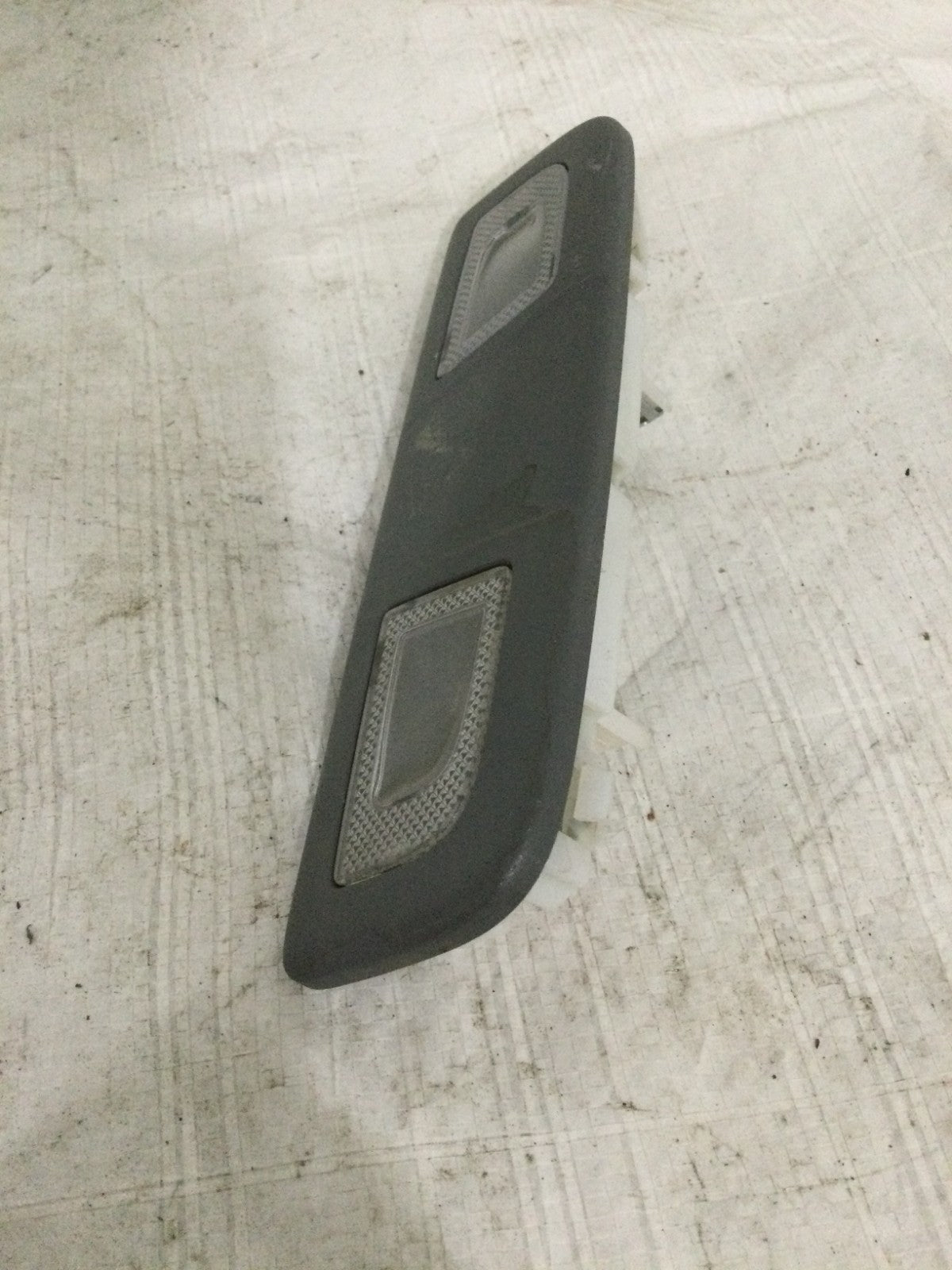 2021 Chevrolet Silverado 1500 Rear Dome Lamp Assembly OEM 84580394