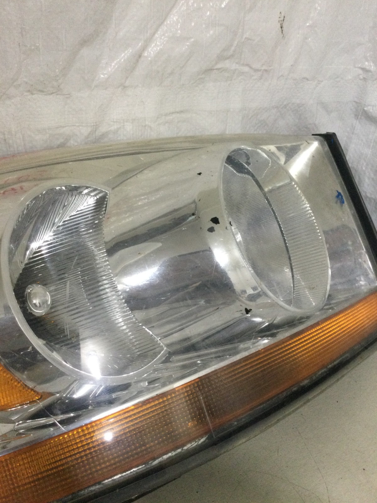 2006 Dodge Ram 1500 Right Passenger Side Headlight Eagle Eyes OEM CS182-B001R