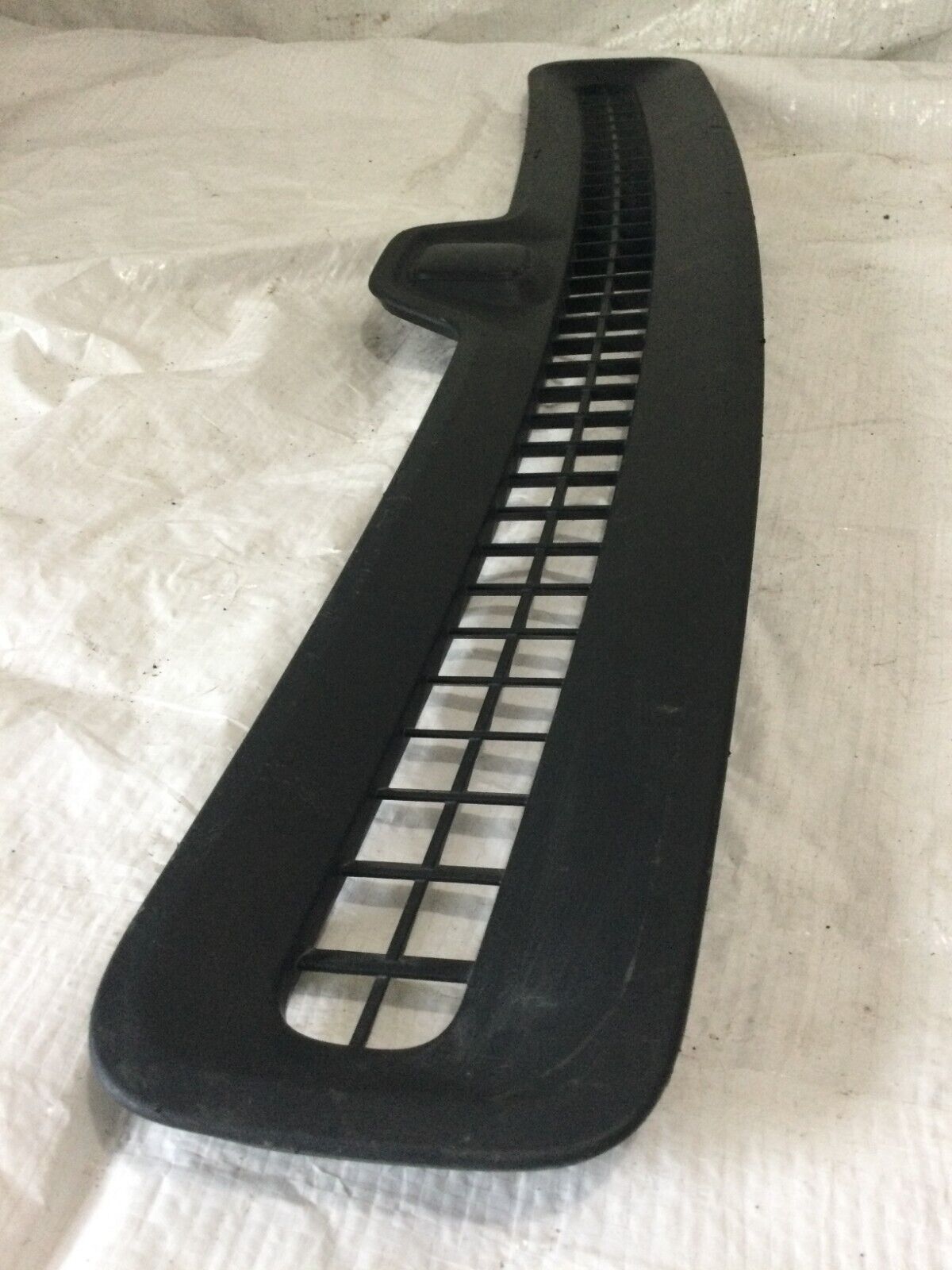 2019 Chevrolet Silverado 1500 Defroster Vent Cover TID004304 OEM