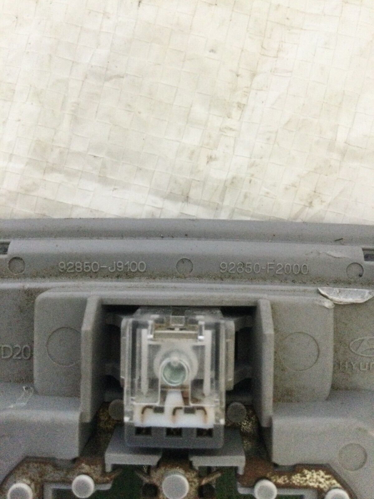 2017-2019 Hyundai Elantra Rear Interior Dome Light 9280-J9100 OEM 