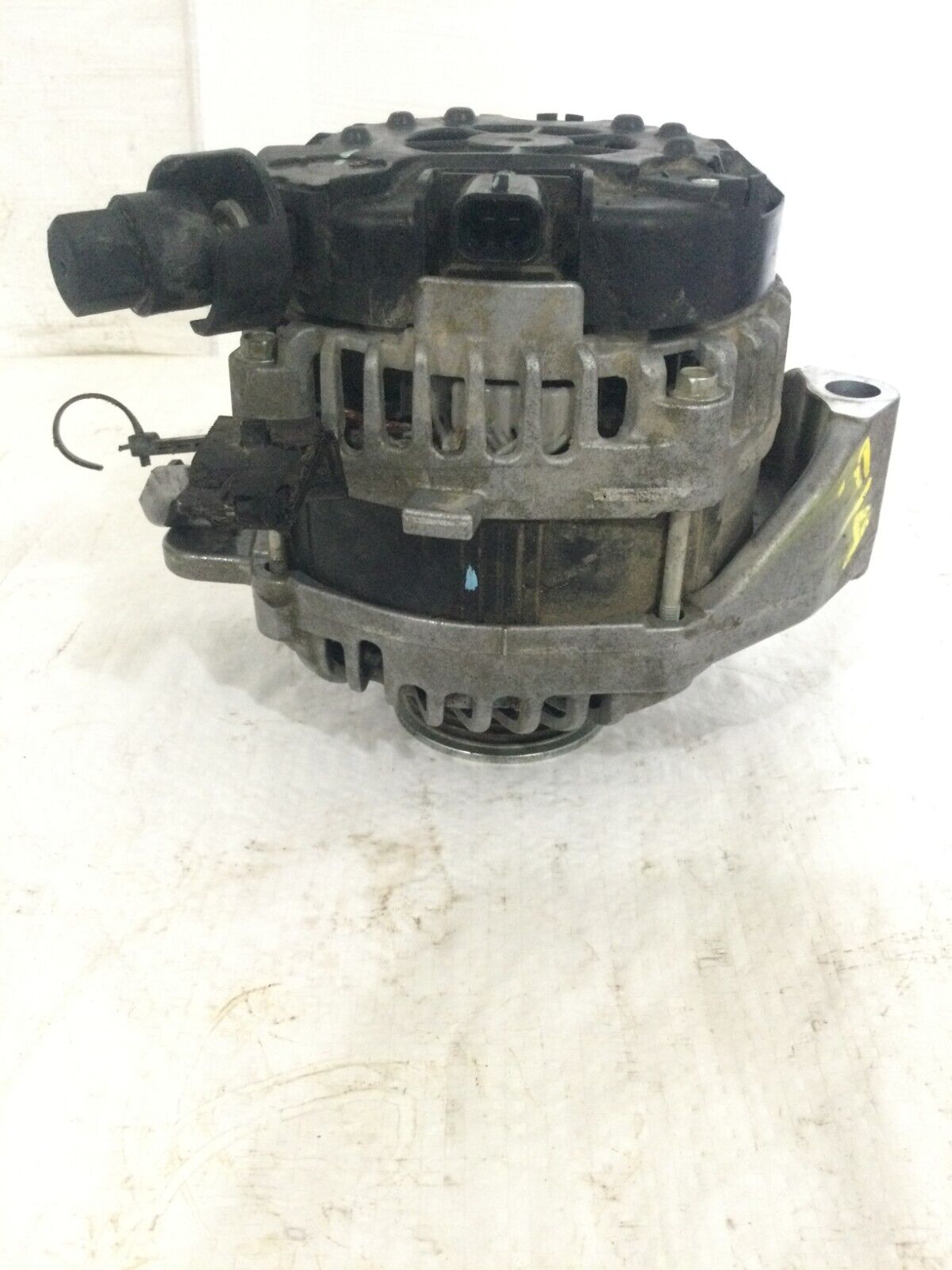 2021 Chevrolet Silverado 1500 Alternator Motor OEM 13539726