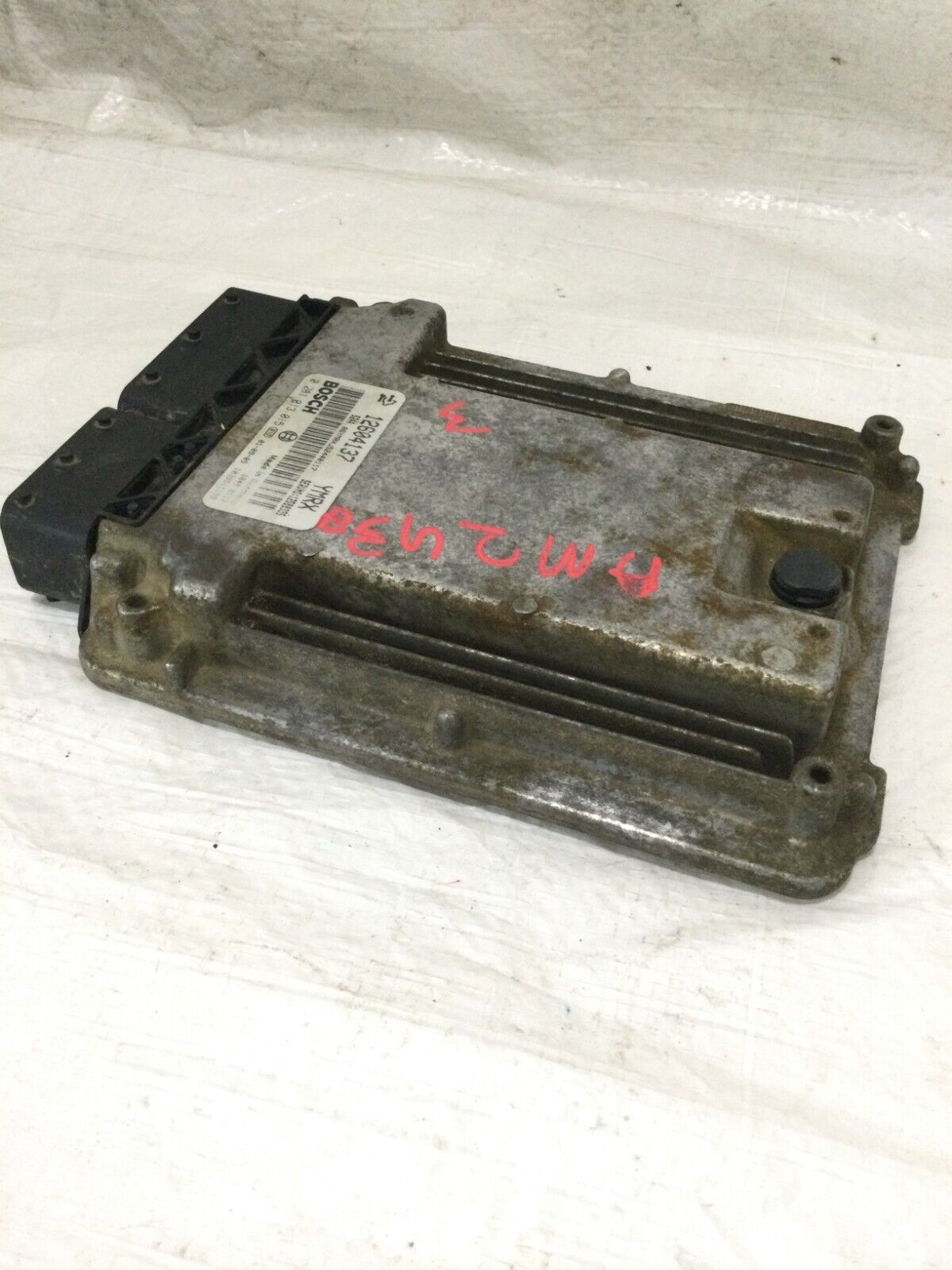 2006 GMC Sierra 2500HD  ECM Engine Control Module  12604137 OEM