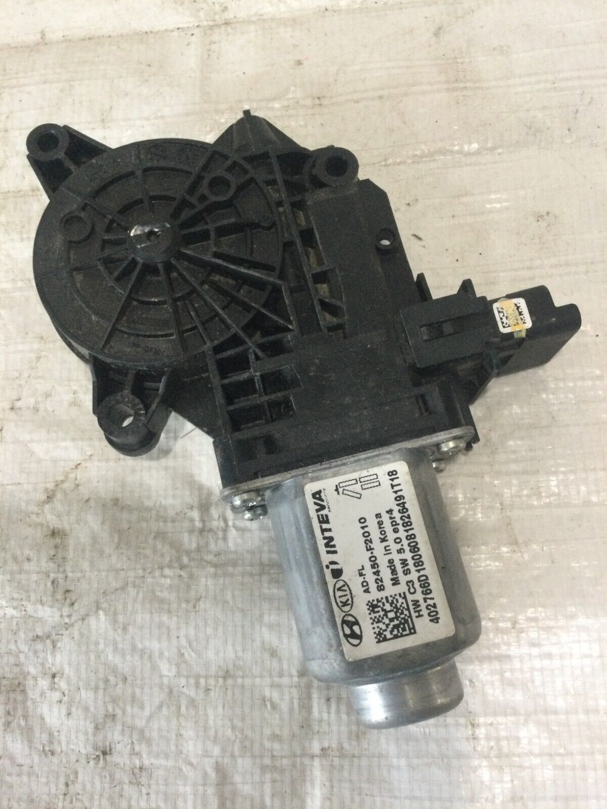 2017 Hyundai Elantra Front Left Power  Window Motor  OEM