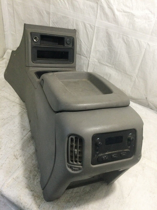 2006 GMC Sierra 2500HD Front Floor Center Console Cubby W/ Rear Climate Control