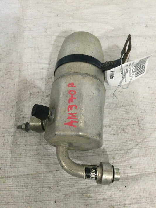 2012 GMC Sierra 1500 4.8L AC Receiver Drier And Bracket OEM 20828228