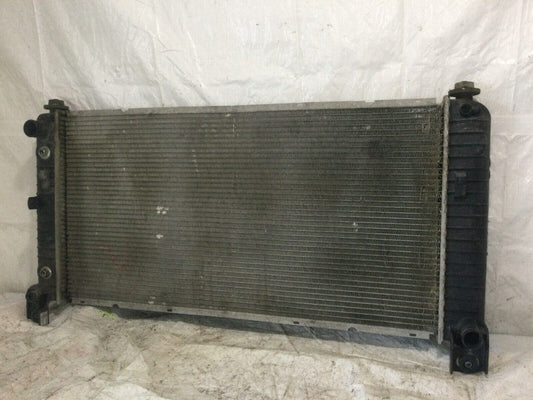 2013 Chevrolet Silverado 1500 Radiator Assembly OEM 4.8L