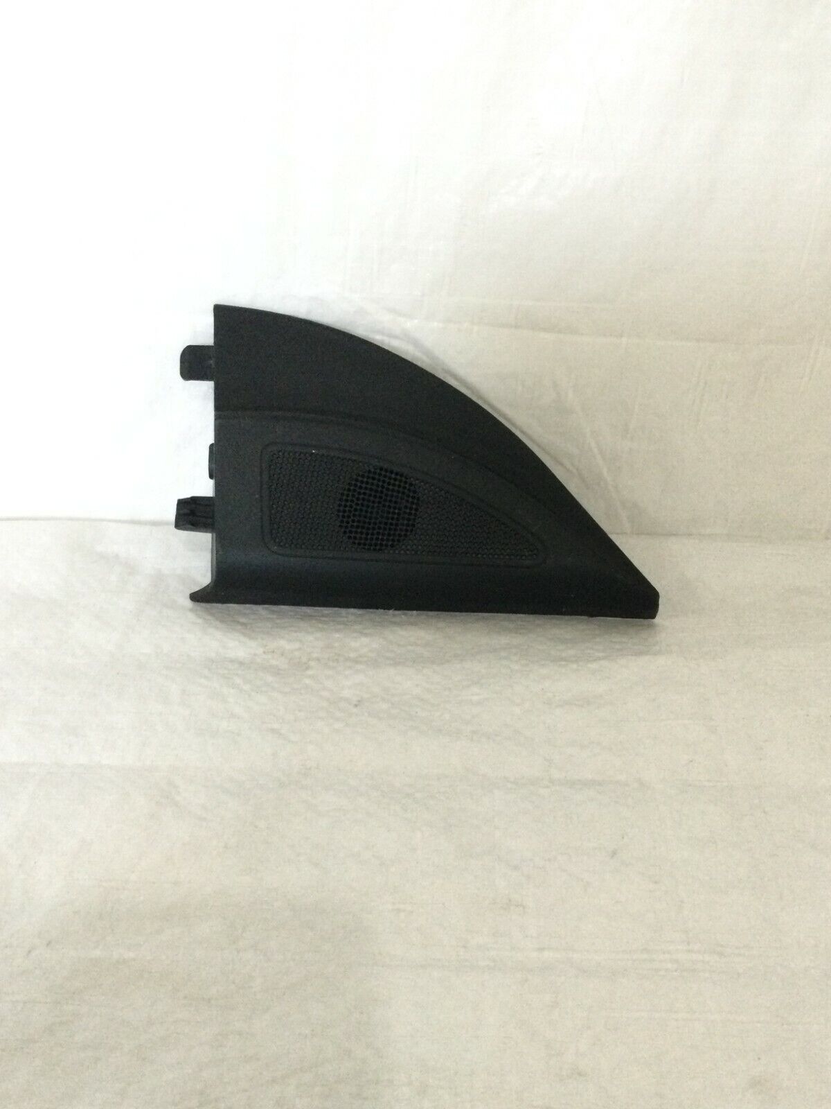 2016-2017 Hyundai Elantra GT Right Passenger Tweeter Corner Cover Trim OEM