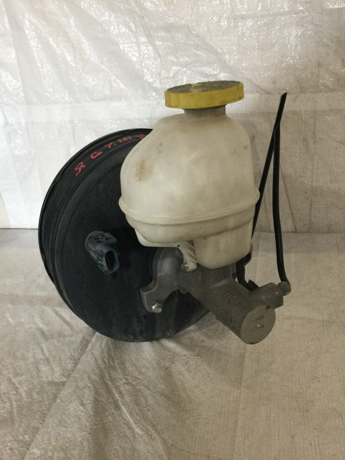 2019 Dodge Ram 1500 Power Brake Booster W/ Reservoir OEM 04581523AH