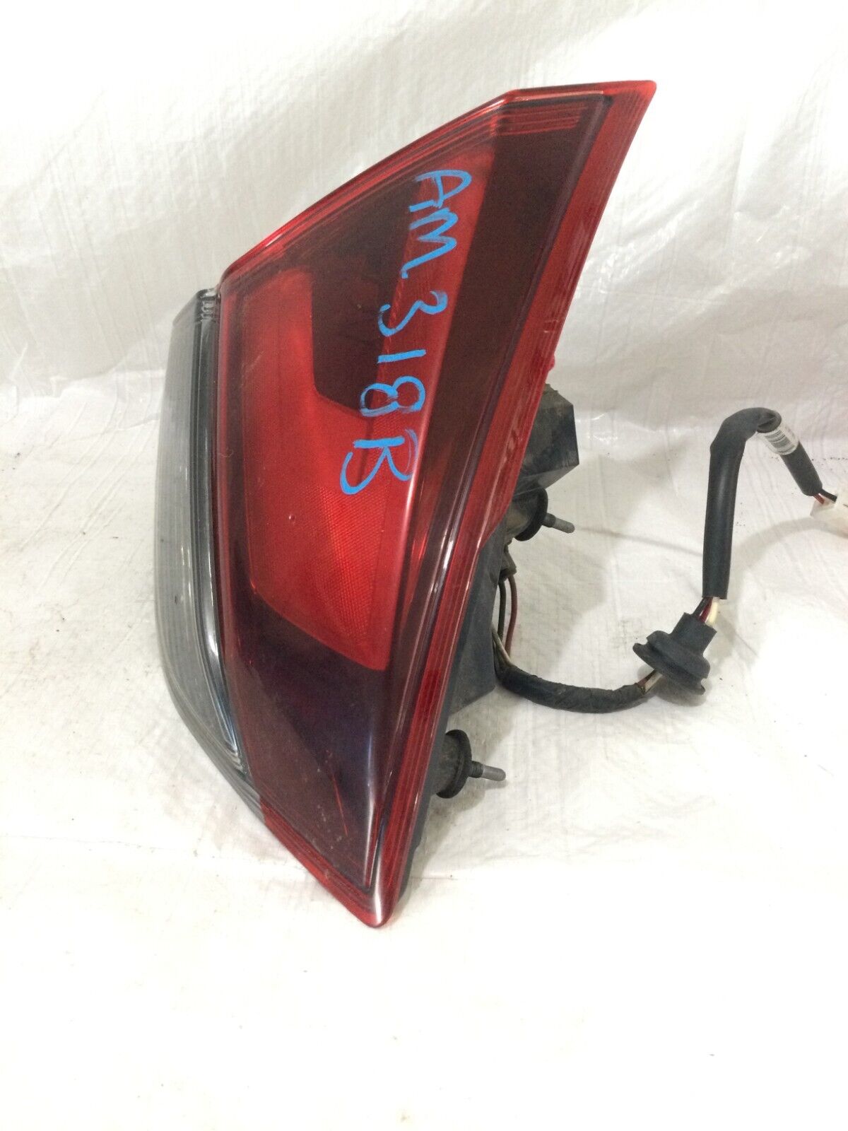 2018 Nissan Rogue Rear Left Liftgate Mounted Tail Light Assembly OEM