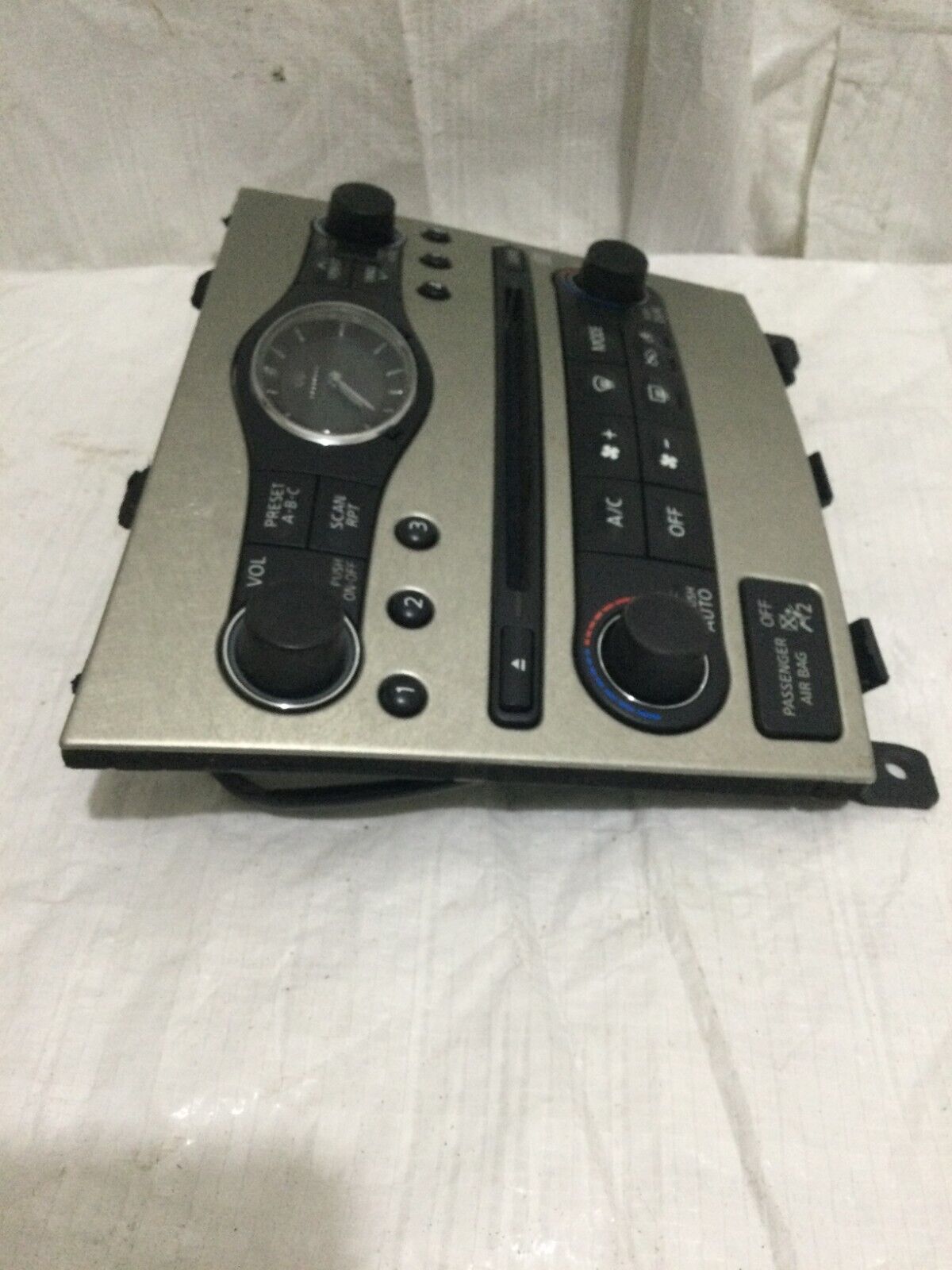 2007-2008 Infiniti G35 Radio Face Plate OEM
