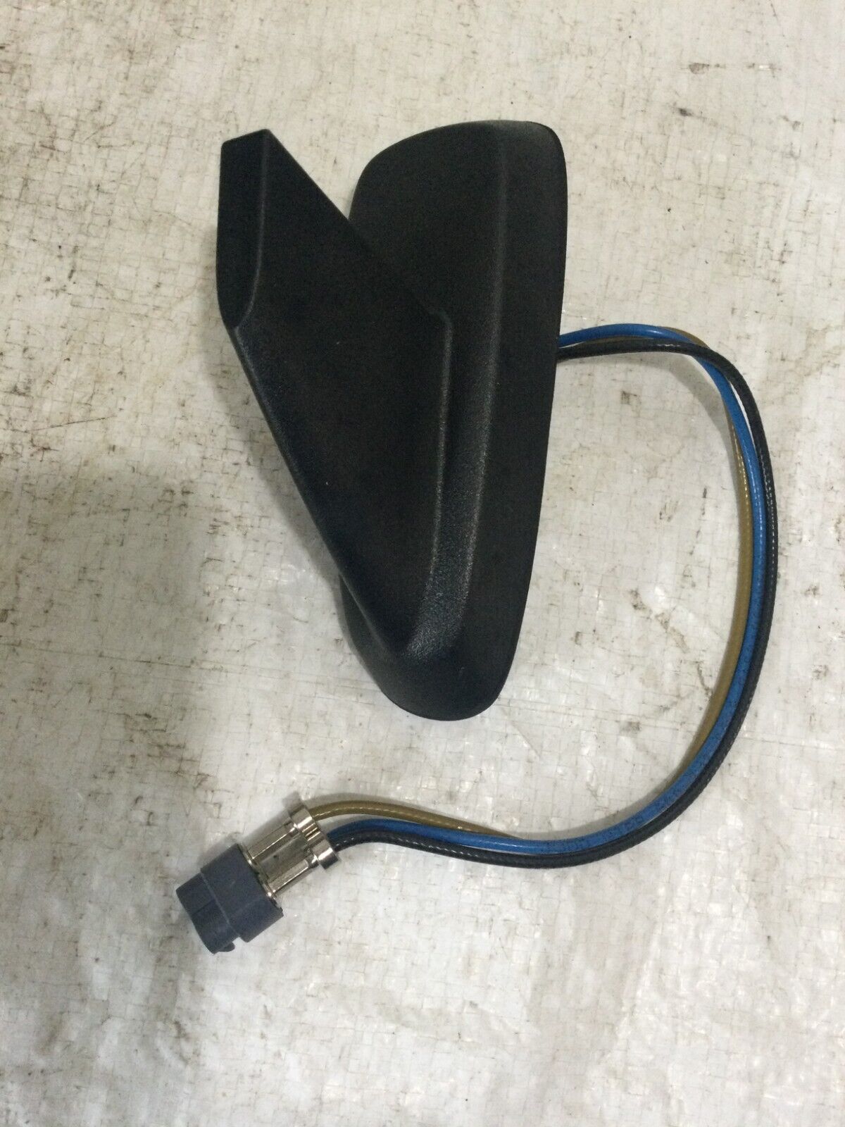 2007-2009 Escalade Roof Mounted Antenna 15837119 OEM